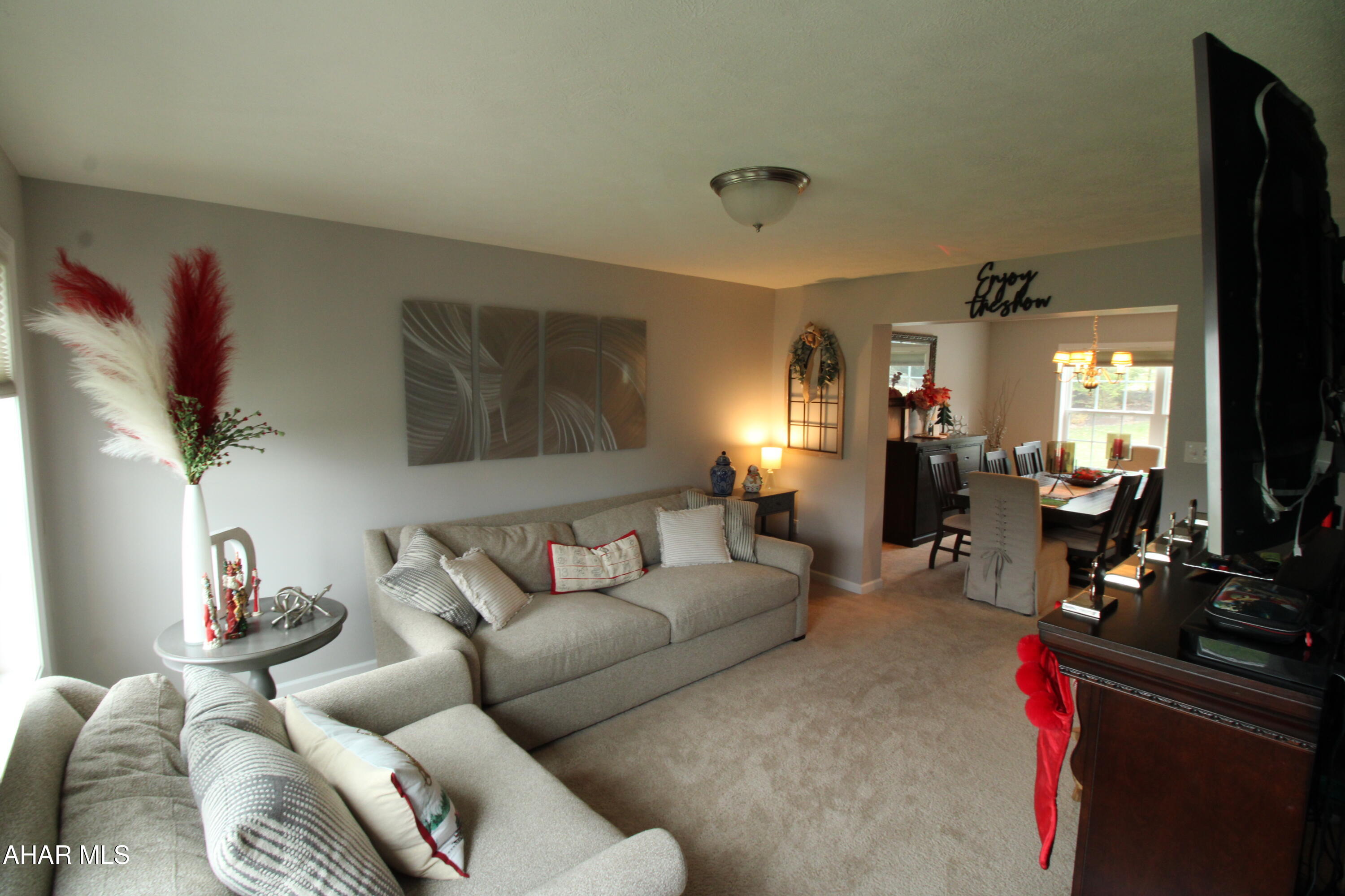 Rolling Hills - Residential