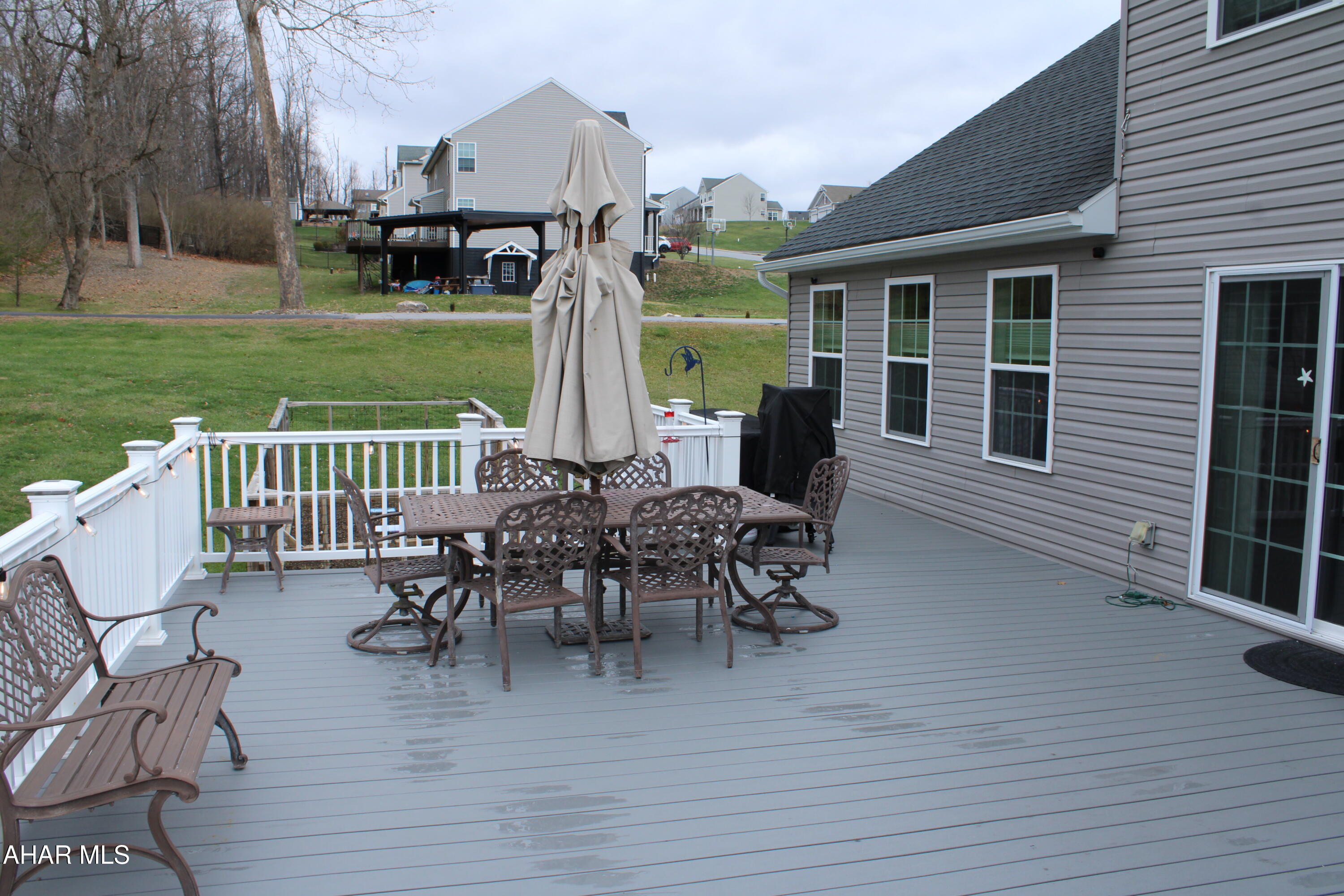 Rolling Hills - Residential