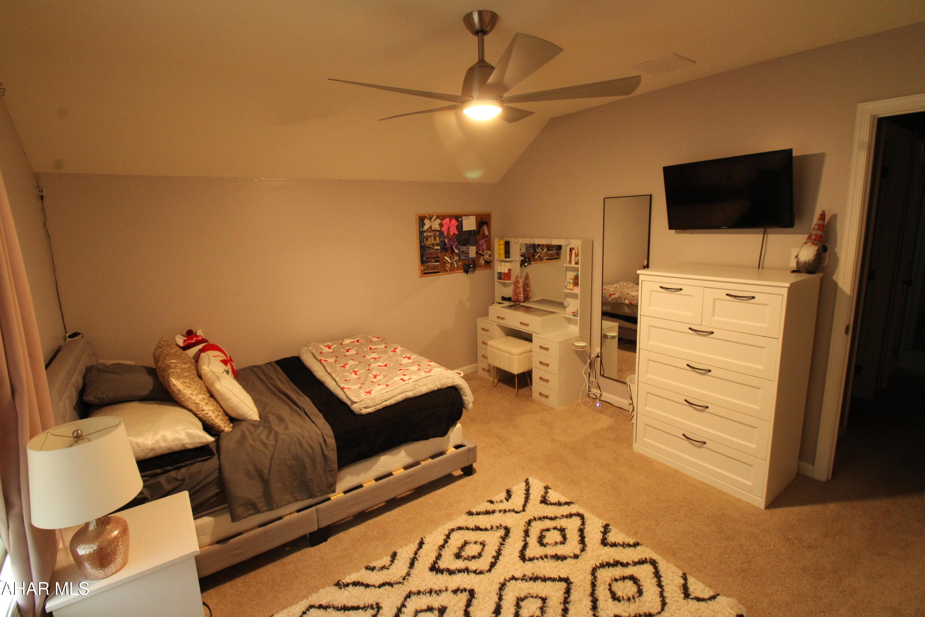 Rolling Hills - Residential