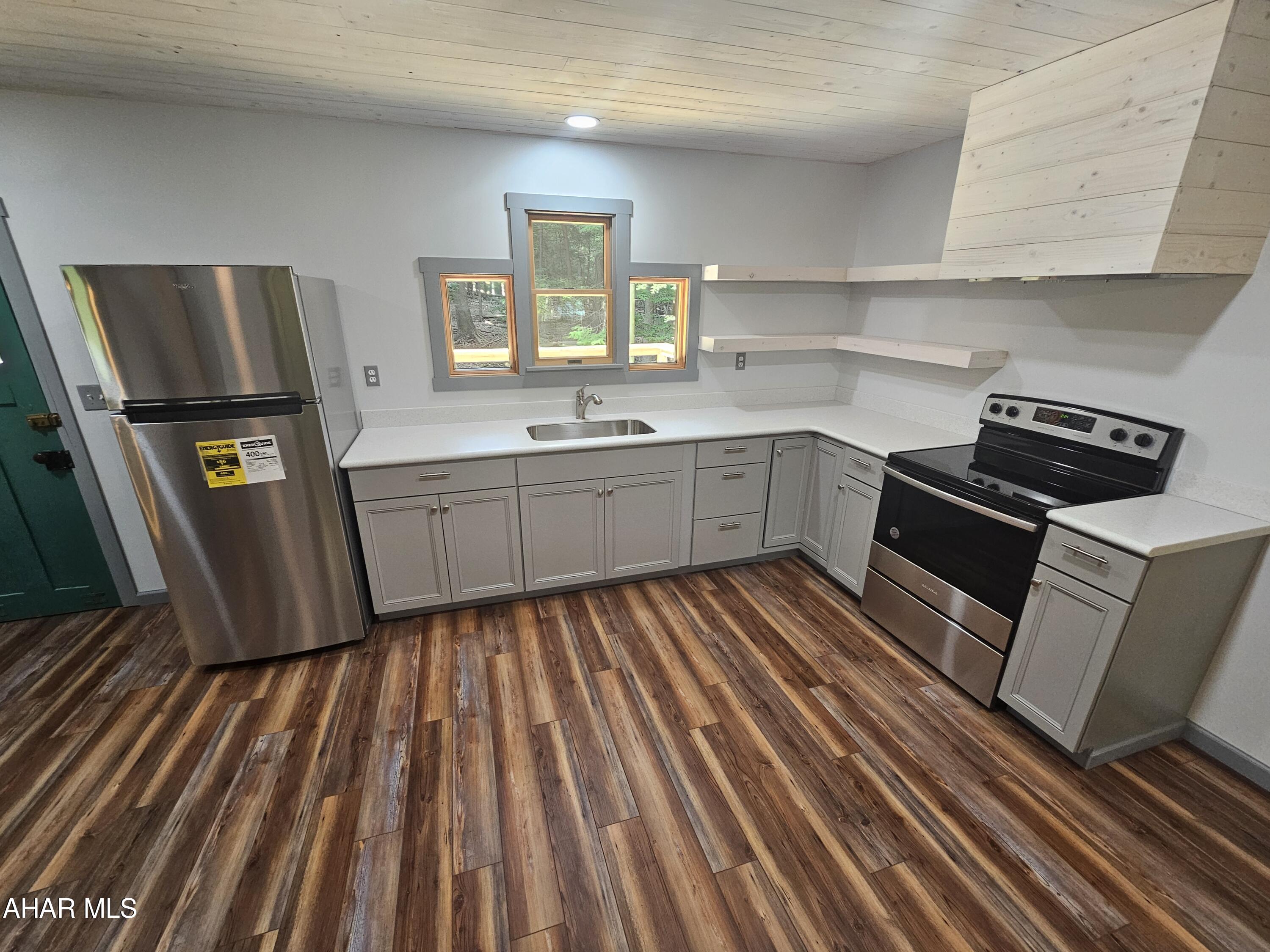 Glendale Yearound - Residential