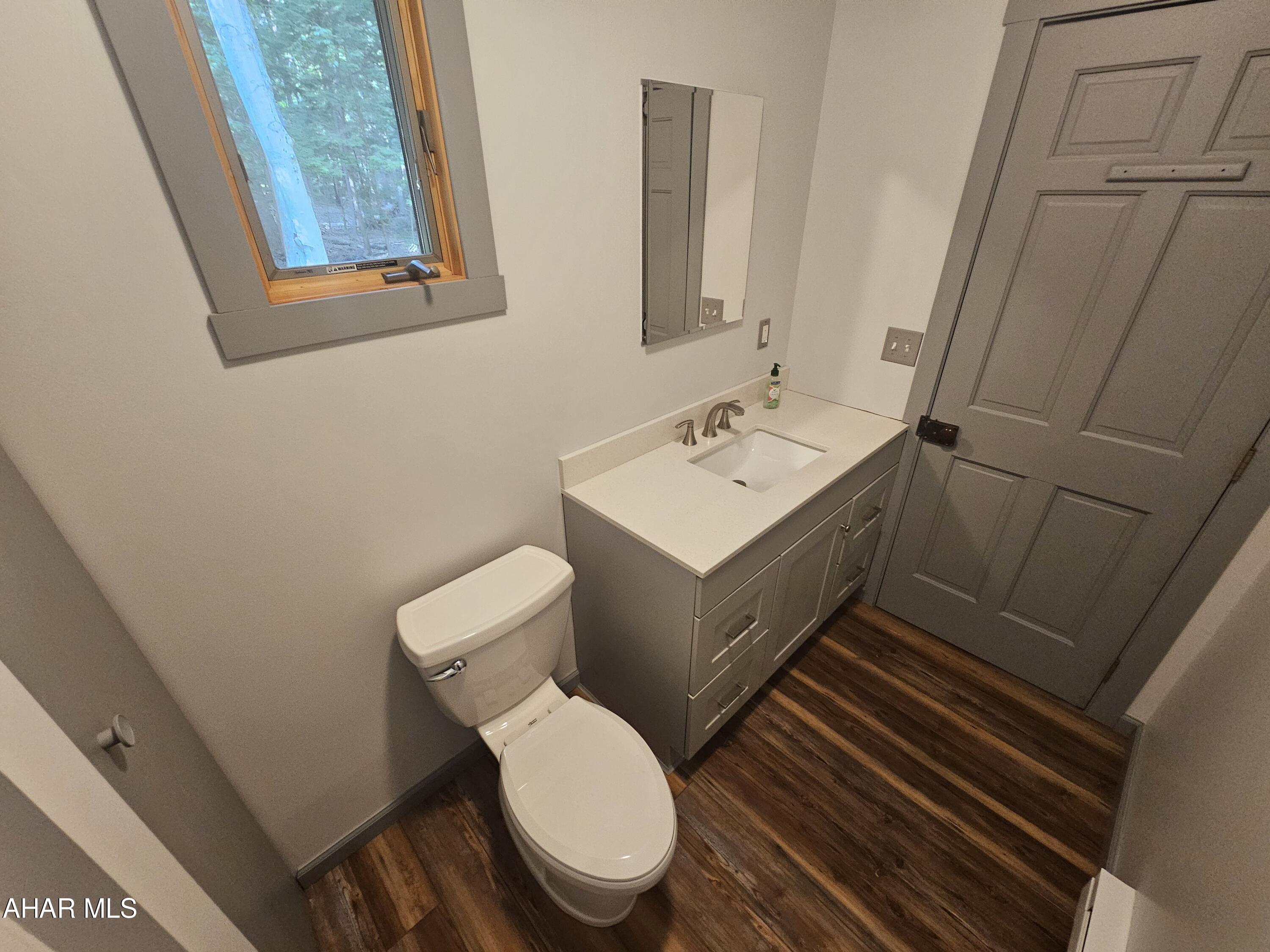 Glendale Yearound - Residential