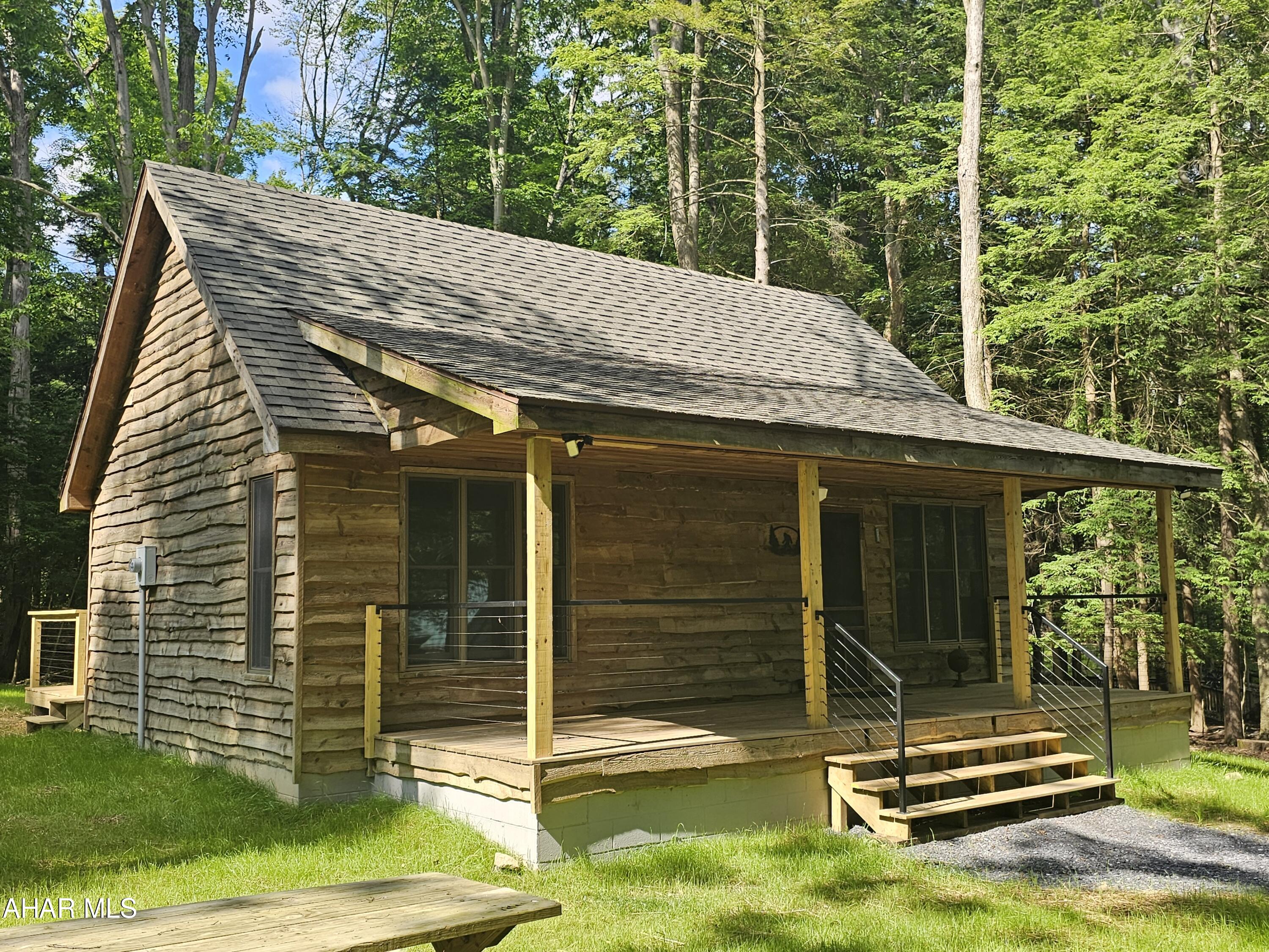 Glendale Yearound - Residential