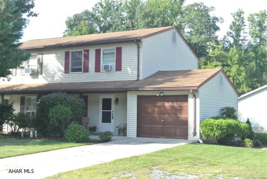 The immaculate 1/2 double gives you the benefits of a luxury townhouse but the convenience of an end unit.  It is very modern and has a oversized one car garage, a huge corner lot, private setting, and a great neighborhood.   Dare to find more amenities for the money.  At this price.....its cheaper than renting.  Its been updated, freshly painted, and move in ready!