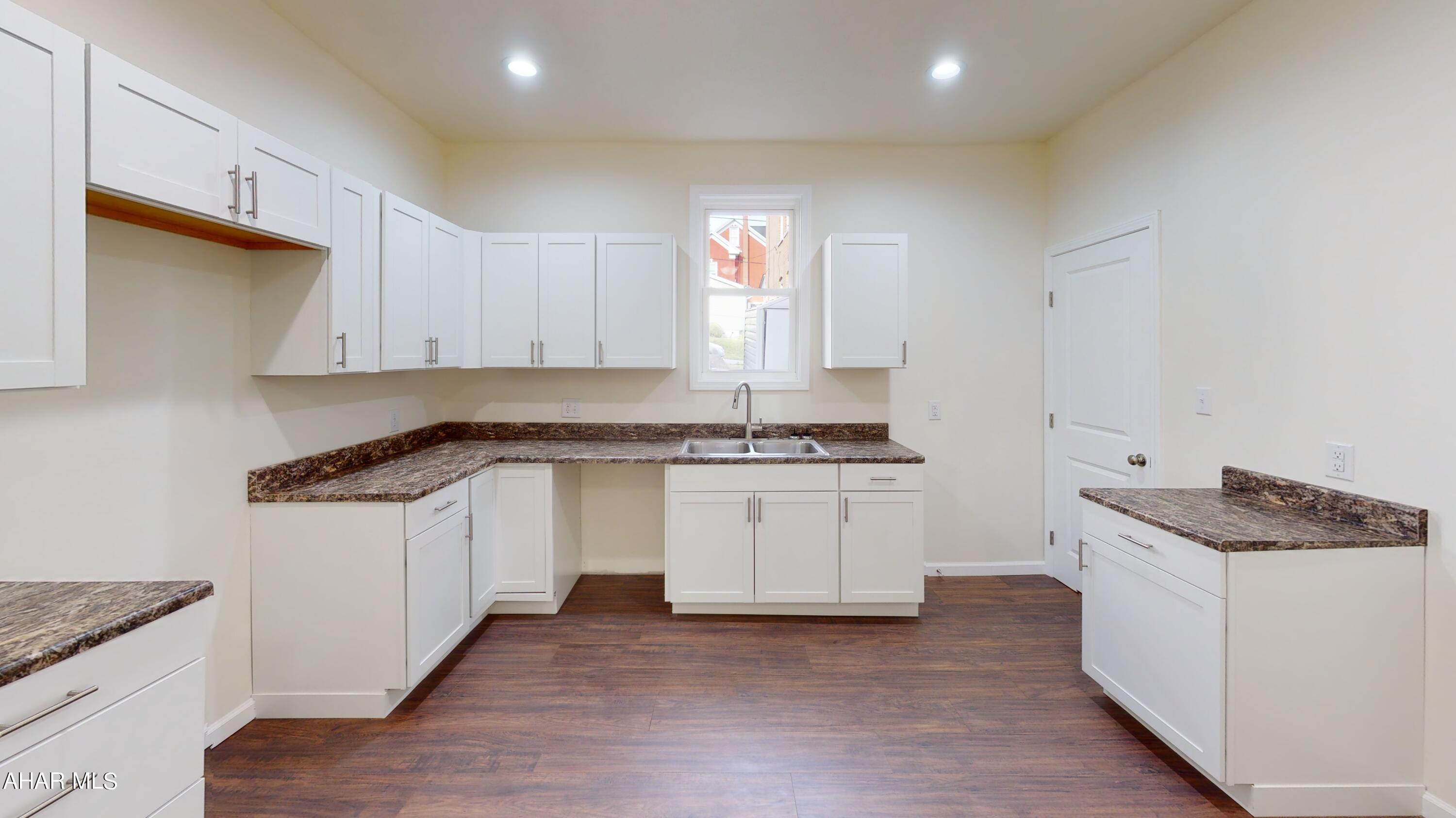 Juniata - Residential