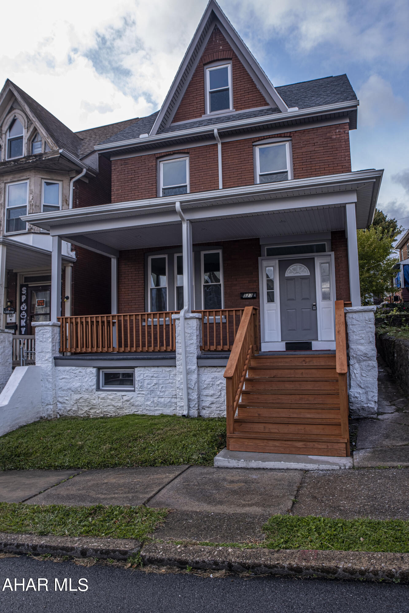 Juniata - Residential