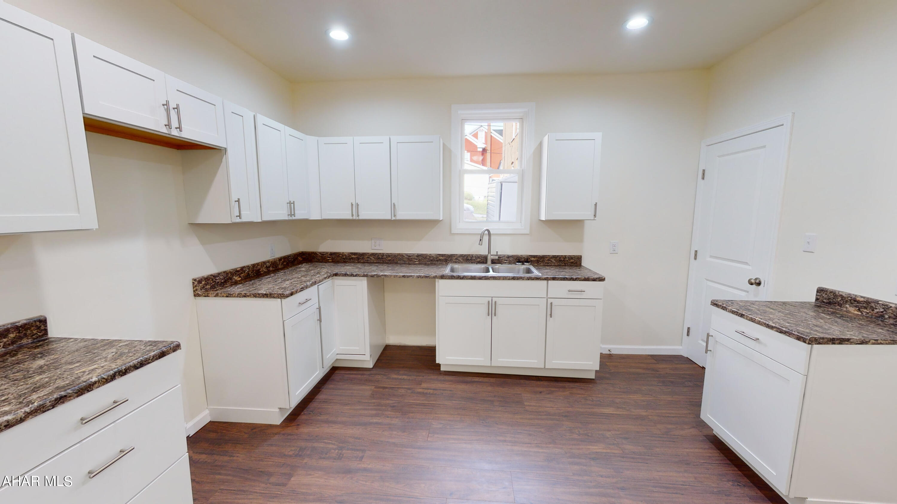 Juniata - Residential