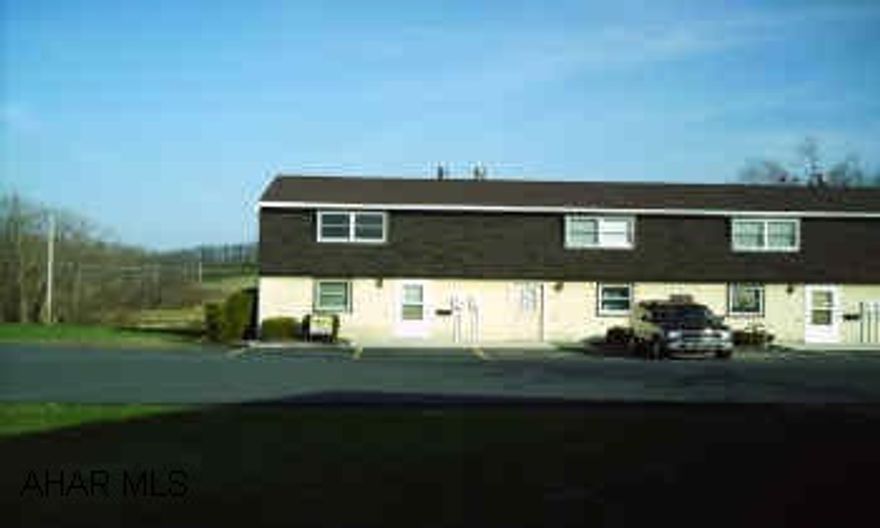 2 BR in beautiful Maple Hollow Townhouses. 1.5 bath, A/C, gas heat, new swimming pool, tennis court, b-ball court, playground. $130.00 monthly Assoc. Fee.