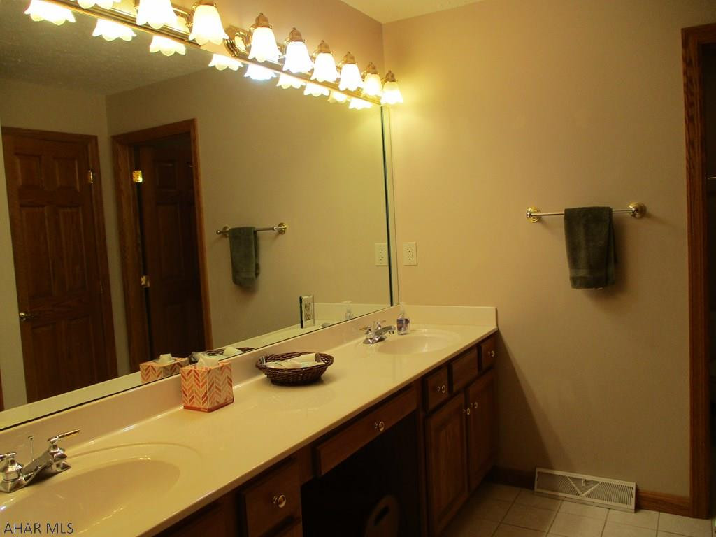 Scotch Valley - Residential