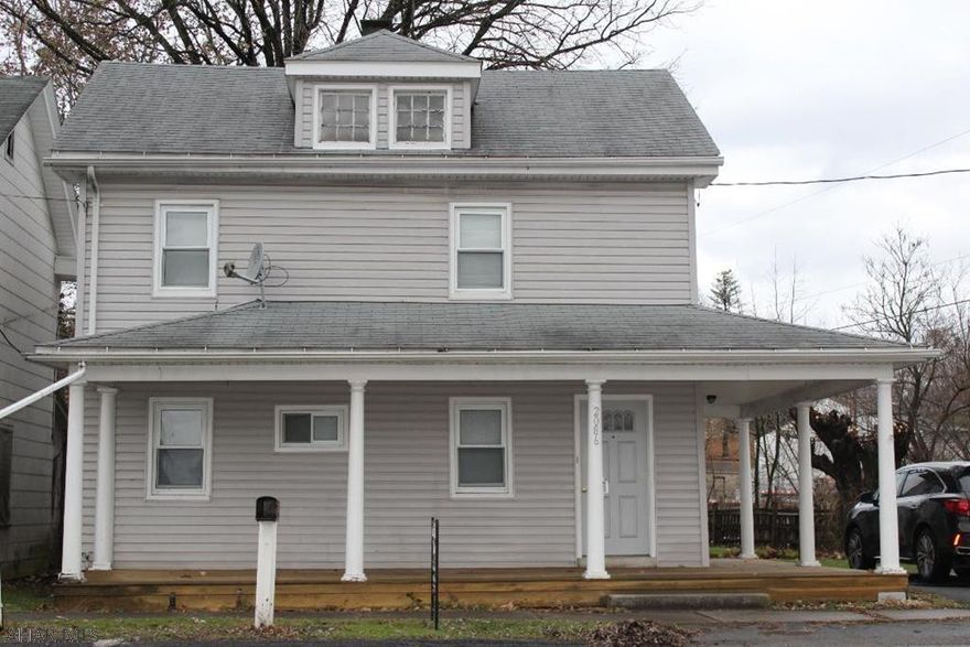 Move in ready 5 bedroom, 2 bathroom home in Warriors Mark.  Freshly painted with newer furnace, water heater & roof. Off street parking.  All that is left to do is unpack.