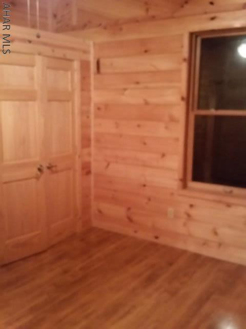 Glendale Yearound - Residential