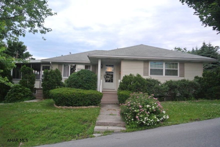 Well maintained 1 story. Yard consists of 2 lots. Screened porch for easy entertaining. Finished lower level has a family room w/bar & fireplace. Possible 4th BR, 1/2 bath and a bonus room. Lots of updates. Hardwood floors.