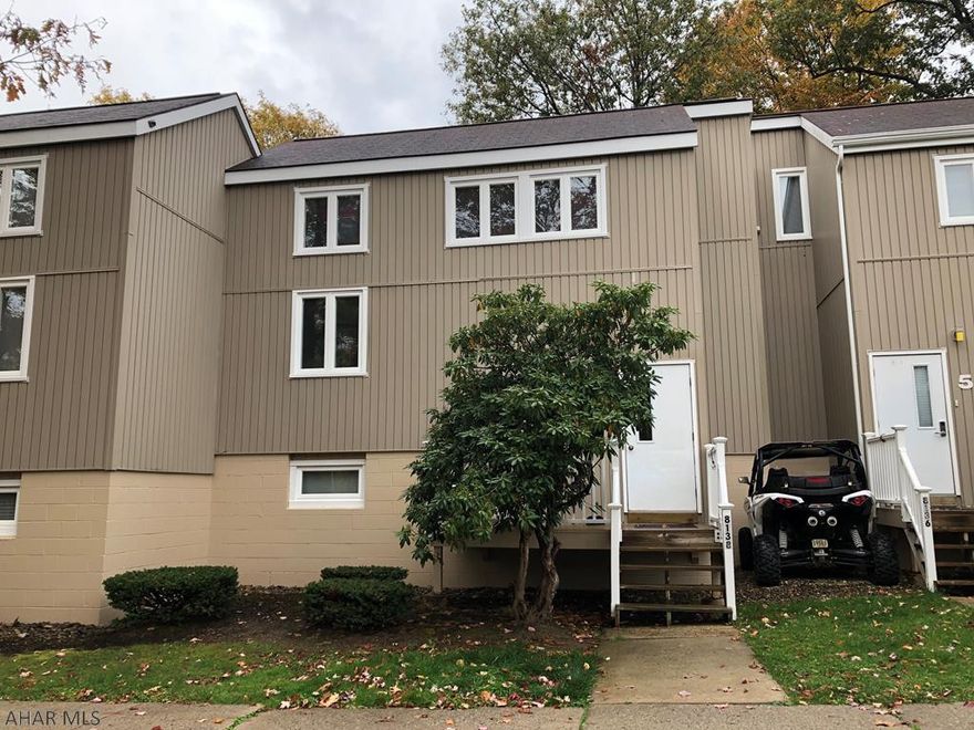 Great 1st floor condo near the golf course!! Association fee is $388 per quarter and includes common element insurance/snow plowing/lawn care/trash. Community outdoor pool and tennis courts