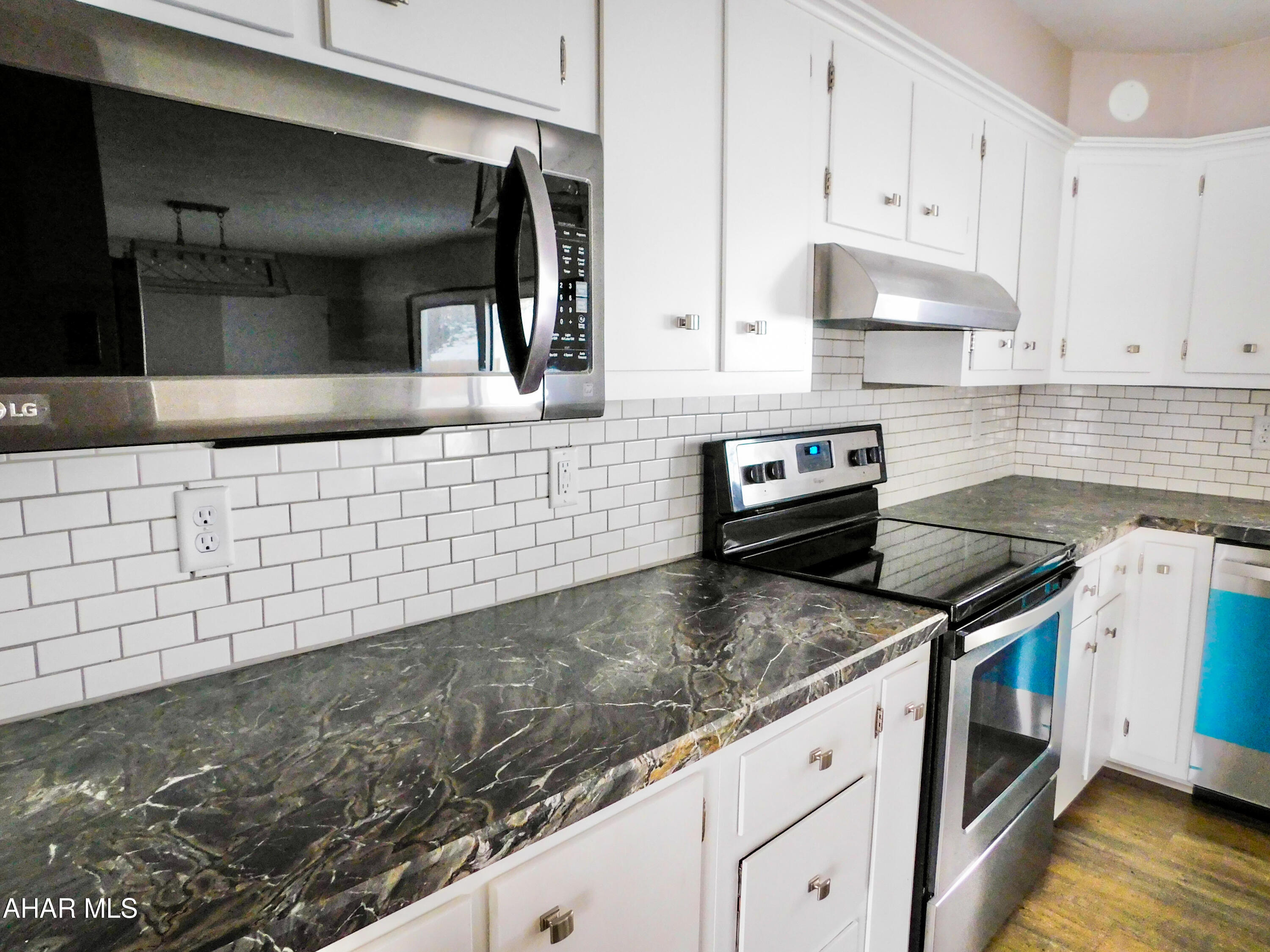 Llyswen - Residential