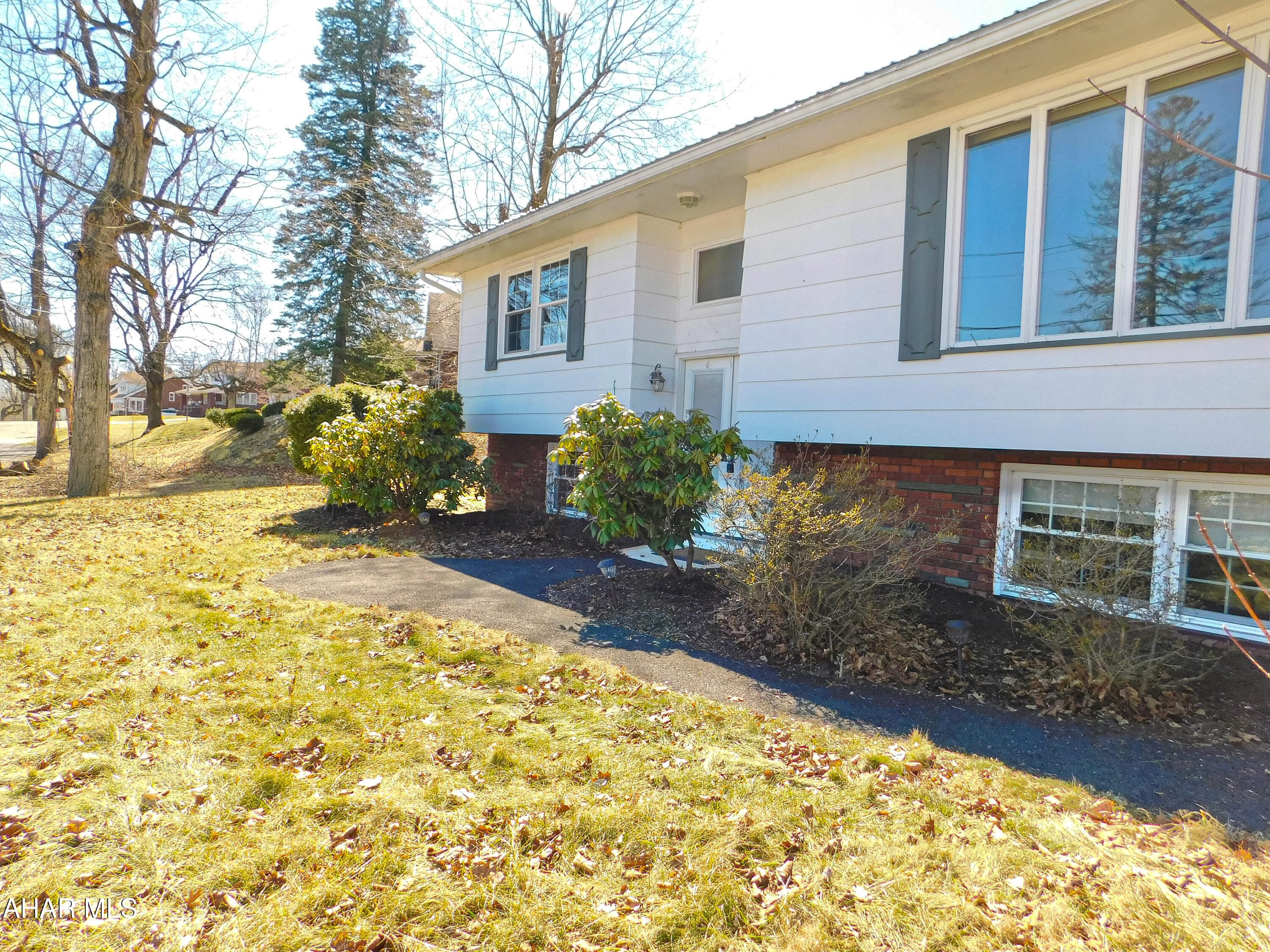 Llyswen - Residential