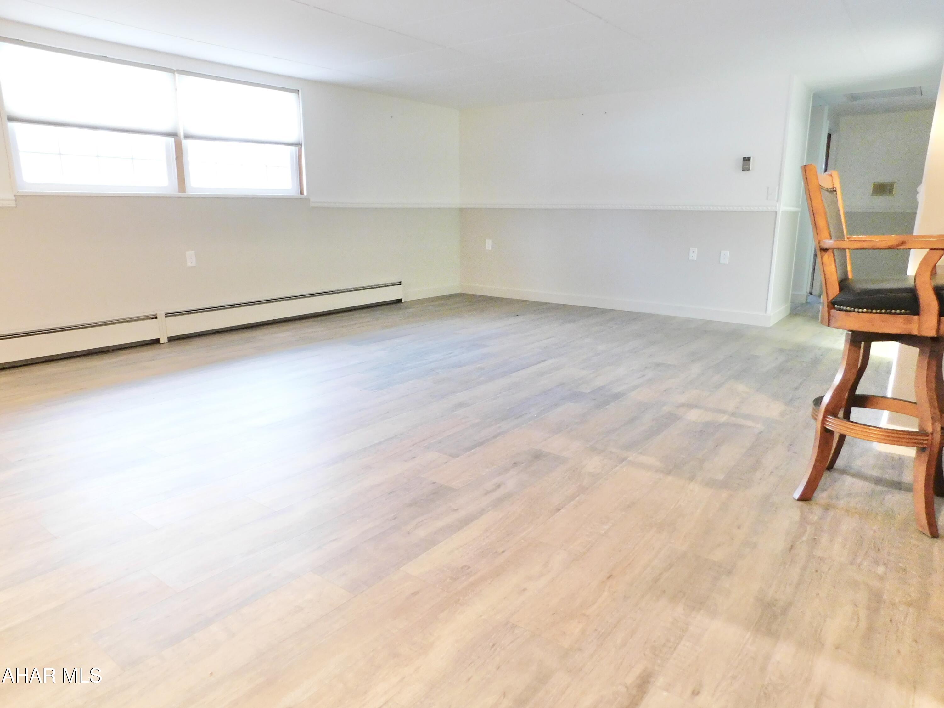 Llyswen - Residential