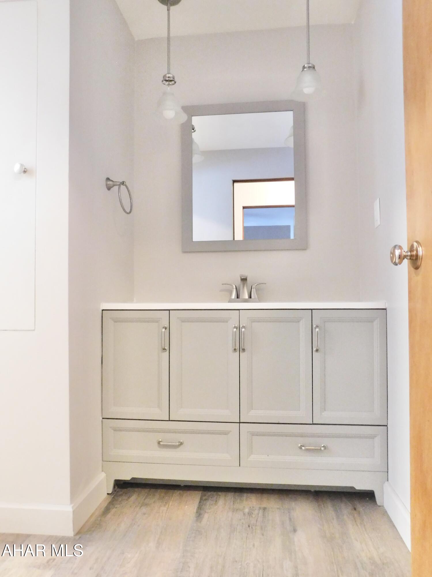 Llyswen - Residential