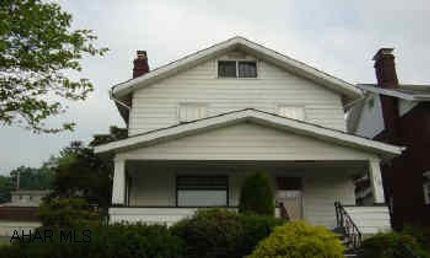 Spacious Fairview Home, Florida 4 season room, central air, fireplace in LR.