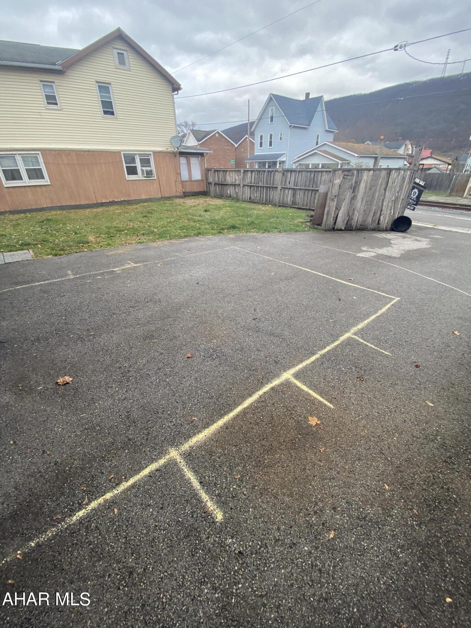 Unknown - Residential