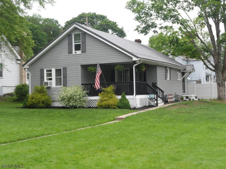 This charming home is situated on large manicured lot and offers an open floor plan, cathedral ceilings/beamed trim throughout along with all newer flooring, first floor laundry, and updated amenities throughout.  The metal roof was installed in 2015.  There is also a carport, shed and vinyl fencing.