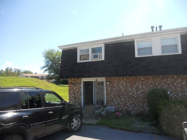 Maple Hollow - Residential