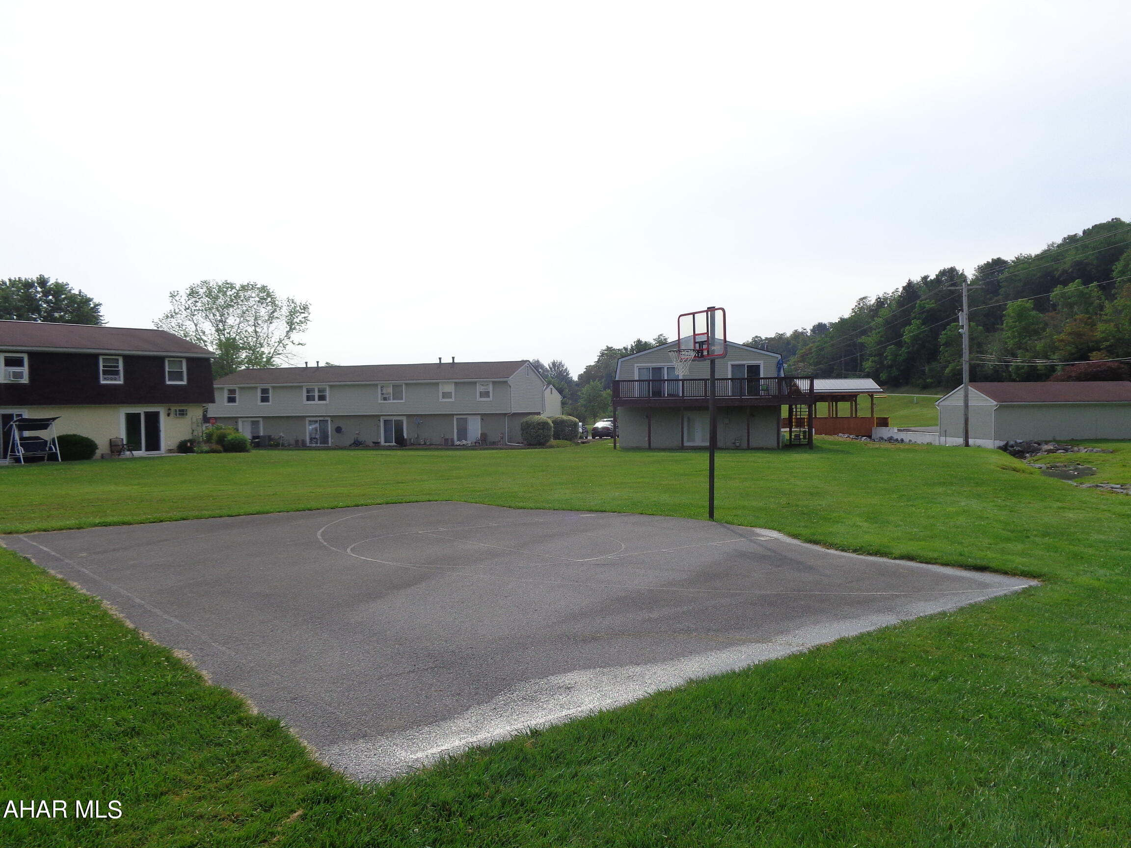 Maple Hollow - Residential