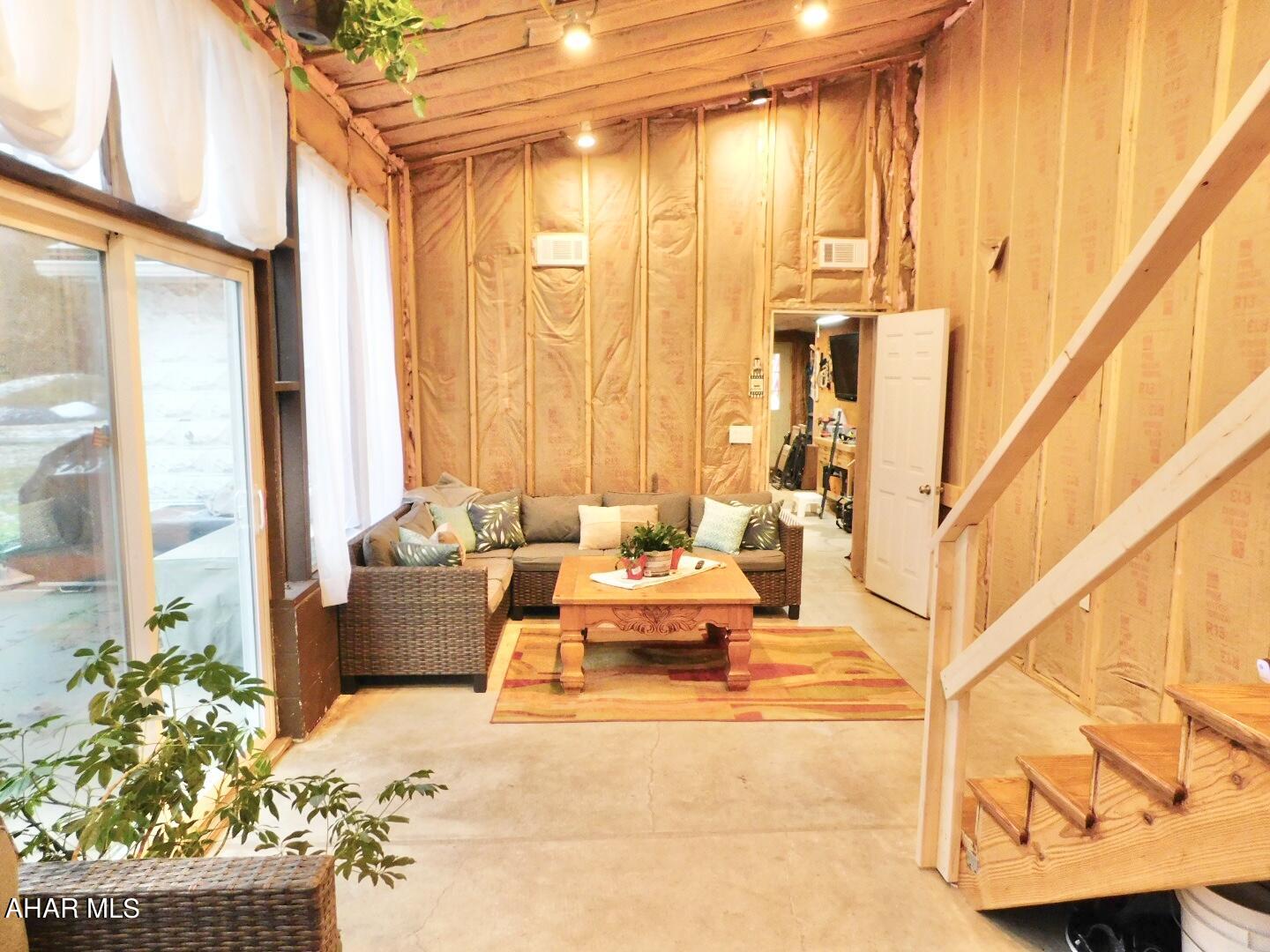 Juniata Gap - Residential