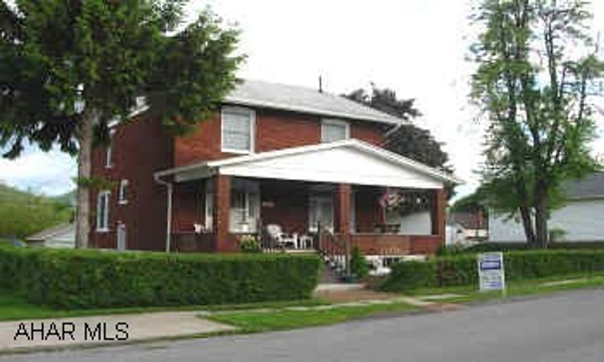 IMMACULATE!  NEWER WINDOWS, ROOF, CARPET, AND MANY MORE UPDATES.  COVERED FRONT AND REAR PORCH.  FIRST FLOOR LAUNDRY WITH PANTRY.  WALK UP ATTIC FOR STORAGE.  EAT IN KITCHEN W/ GAS RANGE.  GREAT LOT. IMPECCABLY MAINTAINED.   IMMACULATE!  NEWER WINDOWS, ROOF, CARPET, AND MANY MORE UPDATES.  COVERED FRONT AND REAR PORCH.  FIRST FLOOR LAUNDRY WITH PANTRY.  WALK UP ATTIC FOR STORAGE.  EAT IN KITCHEN W/ GAS RANGE.  GREAT LOT. IMPECCABLY MAINTAINED.