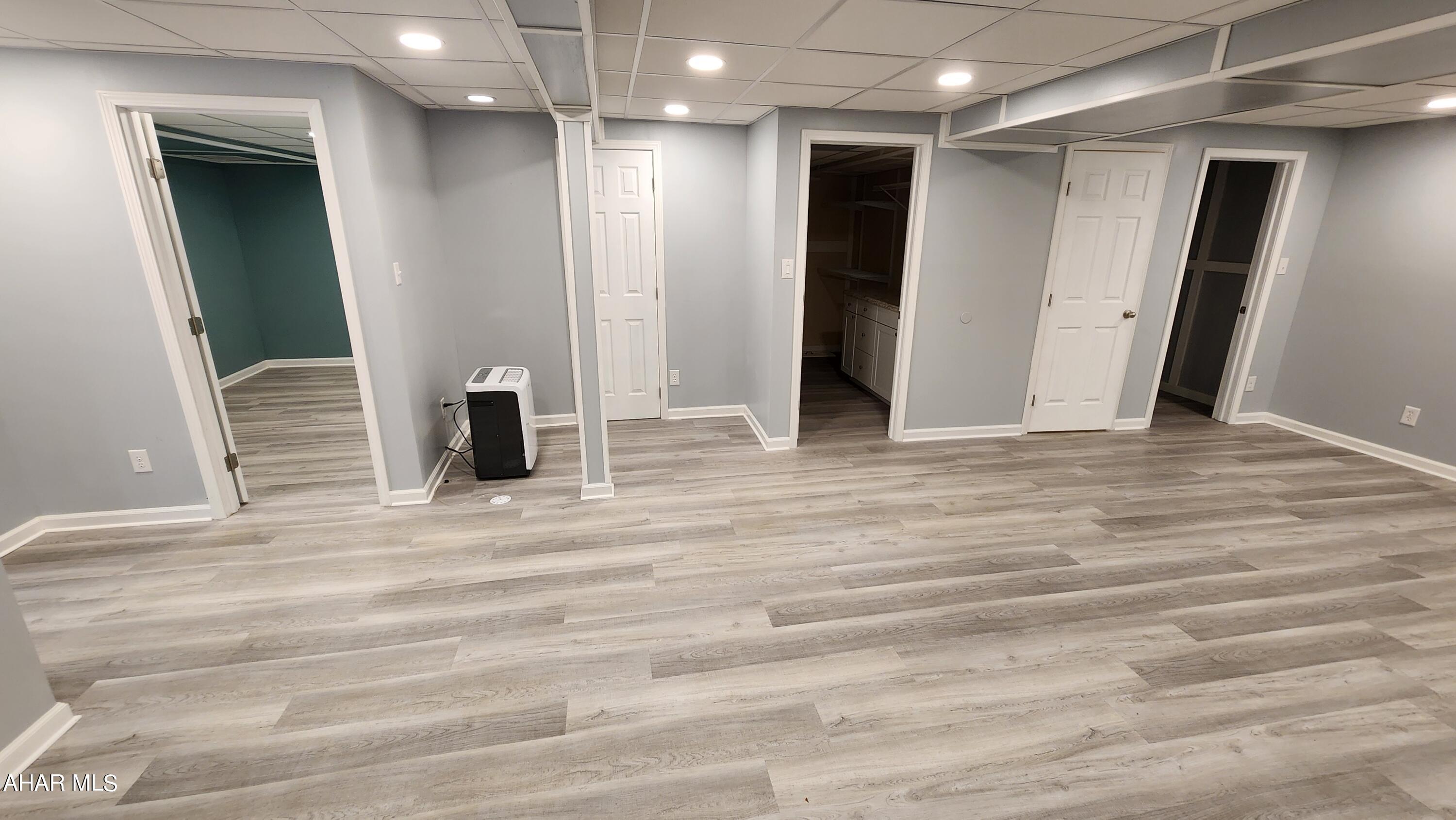 Glendale Yearound - Residential