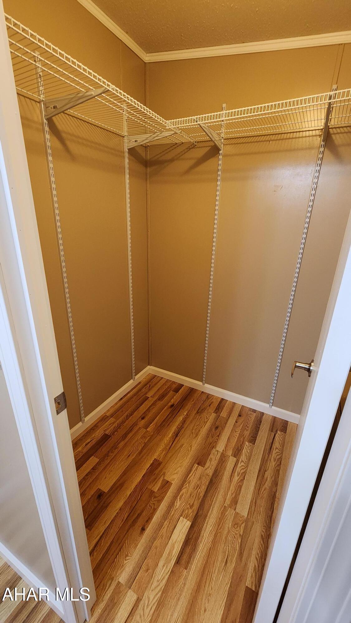 Glendale Yearound - Residential