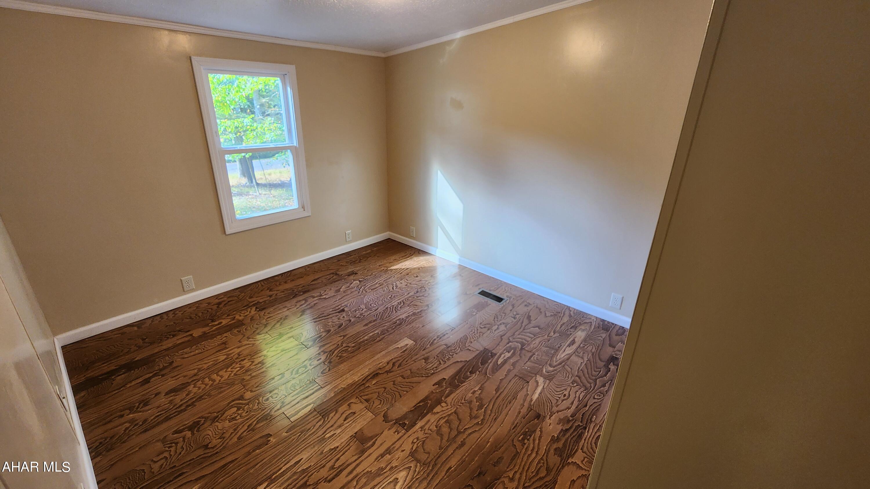 Glendale Yearound - Residential