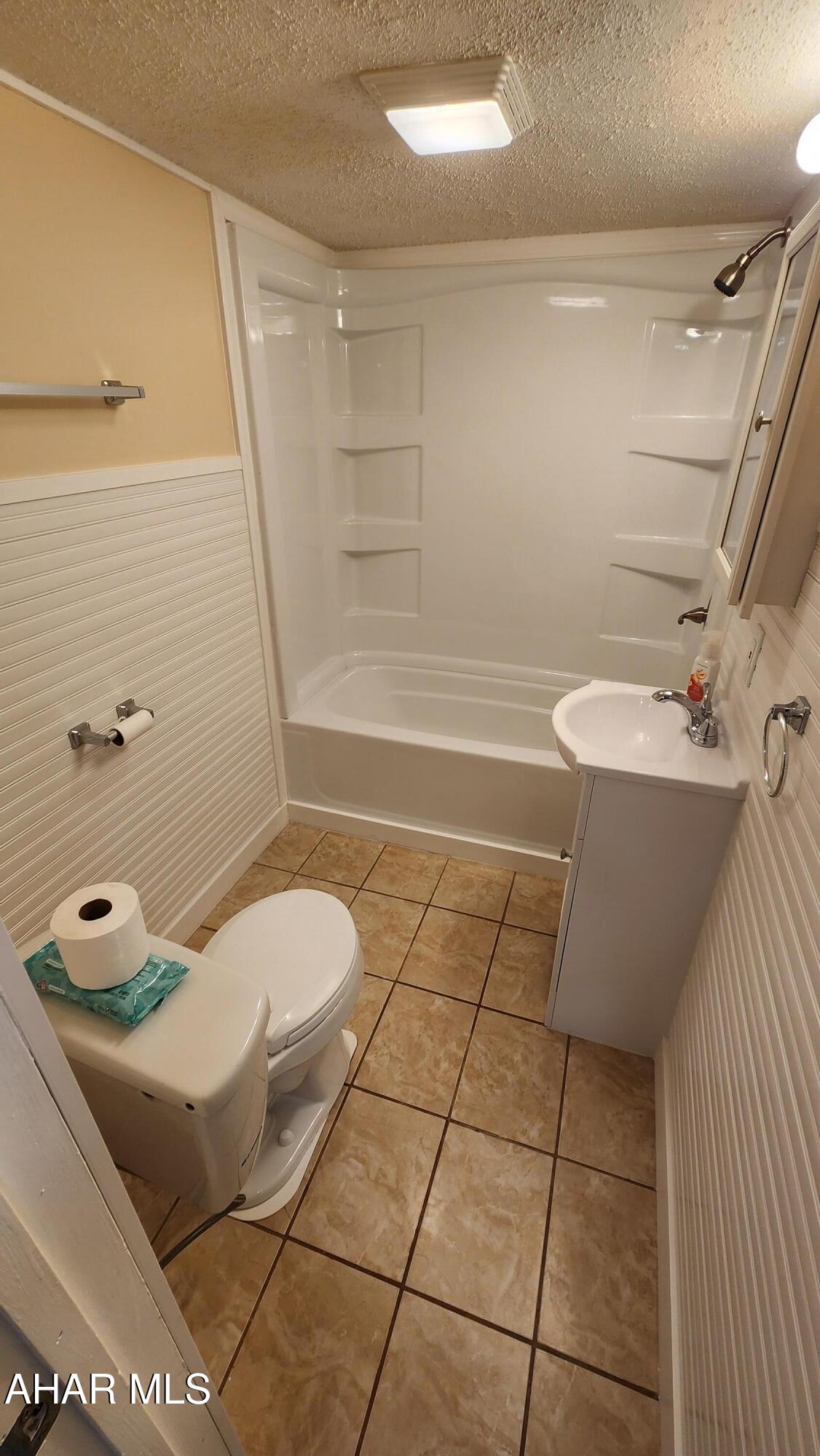 Glendale Yearound - Residential