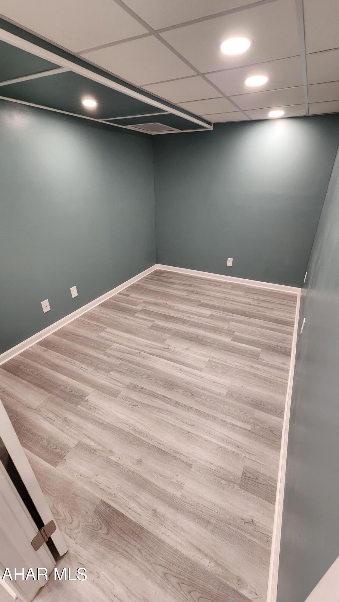 Glendale Yearound - Residential