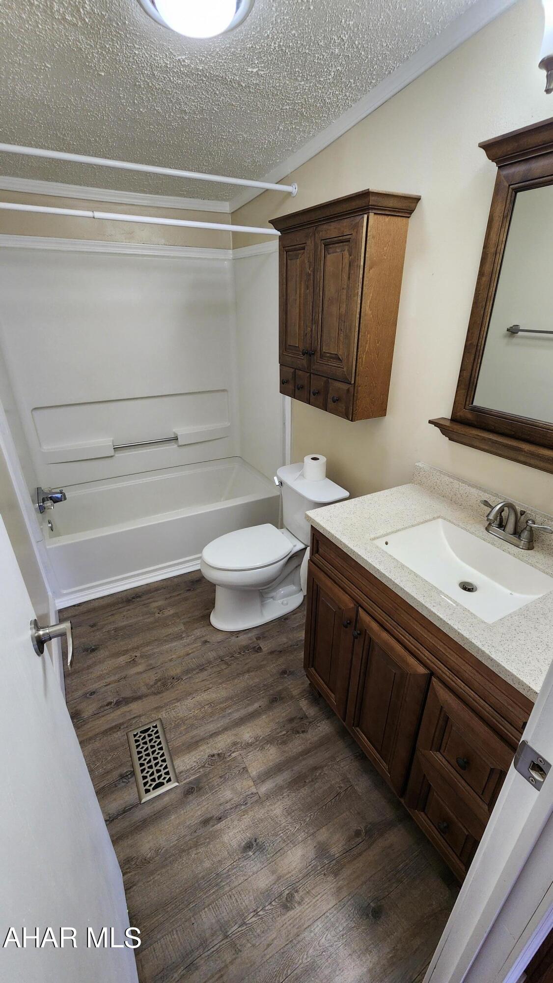 Glendale Yearound - Residential