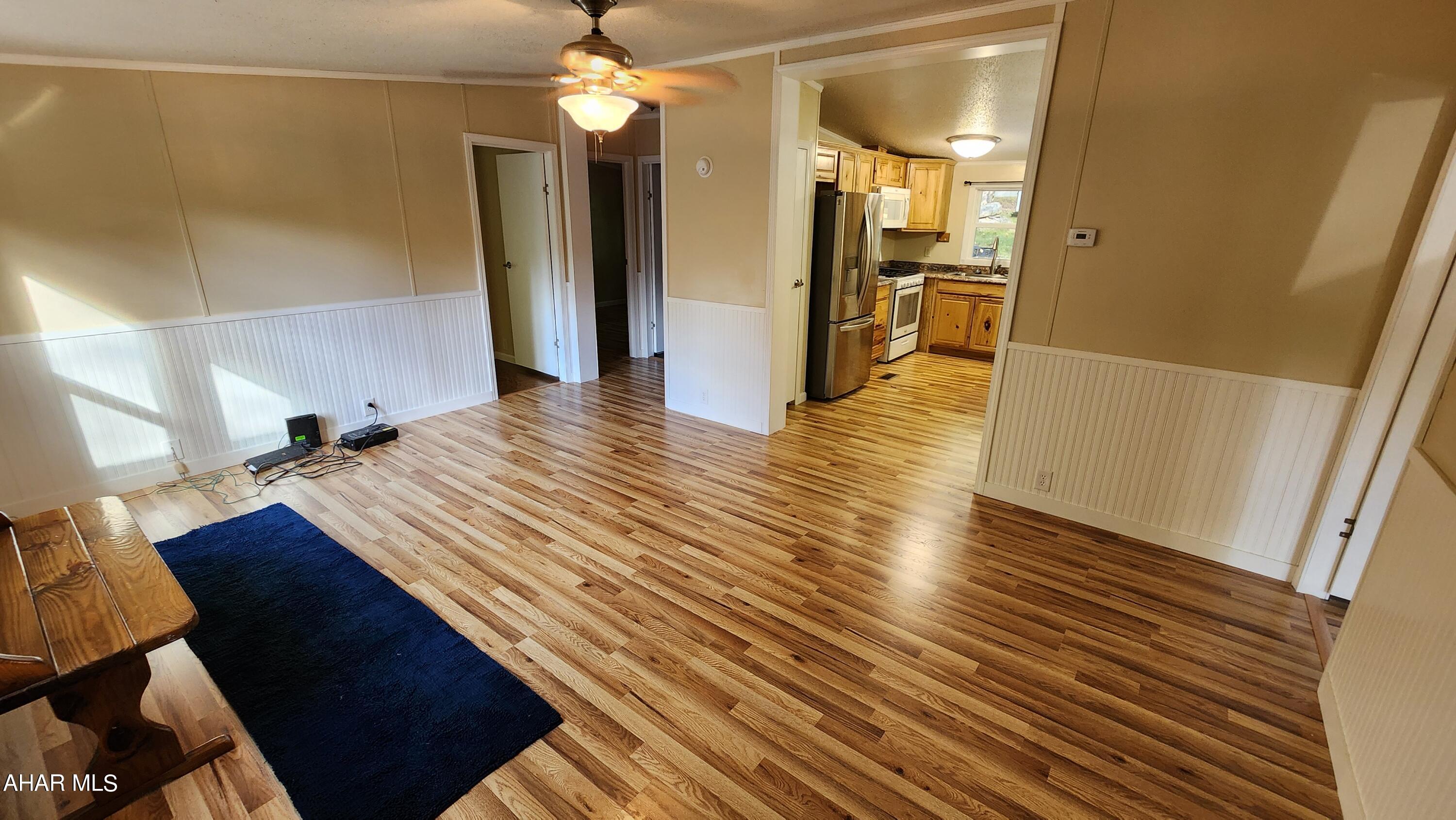 Glendale Yearound - Residential