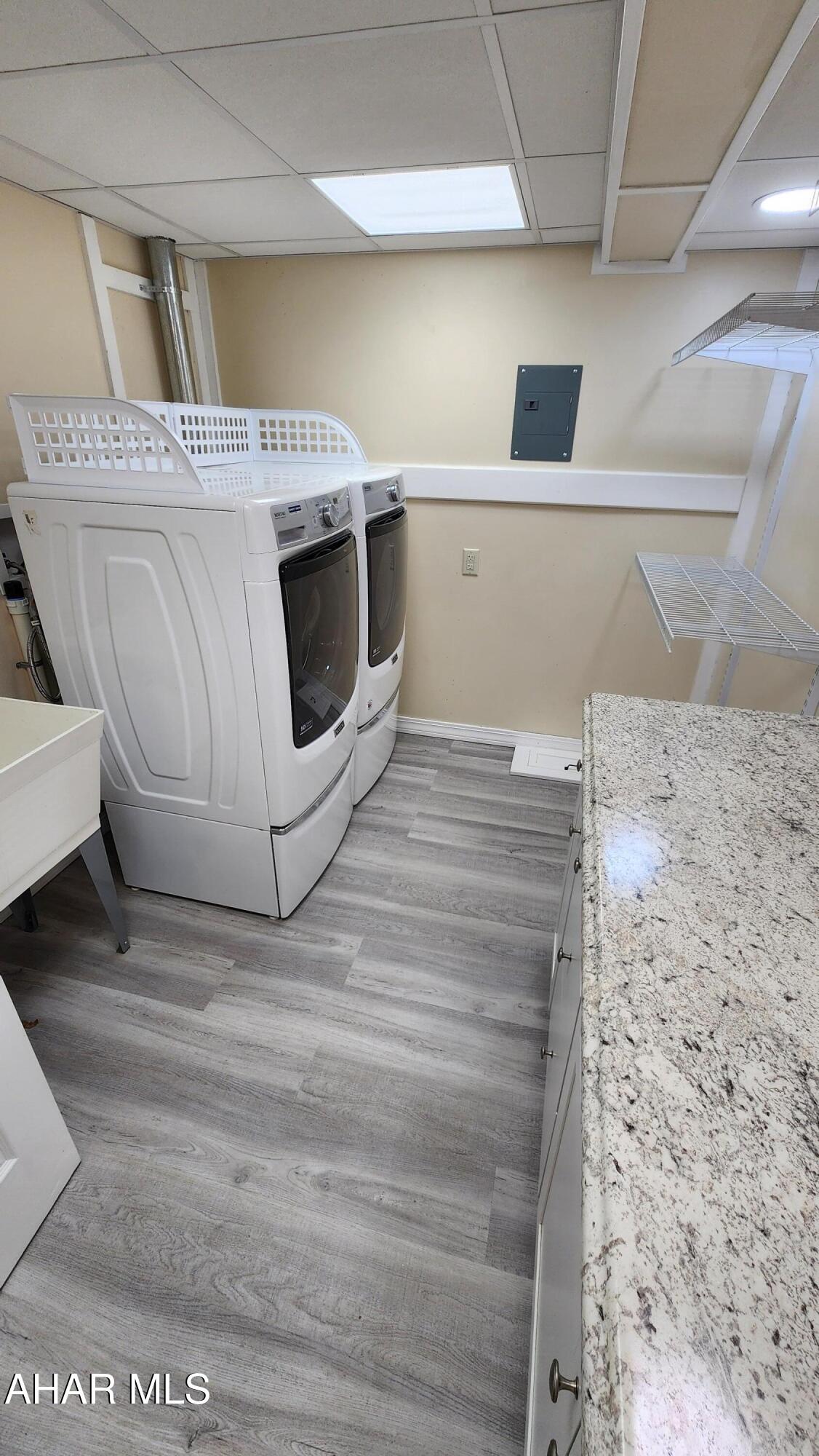 Glendale Yearound - Residential