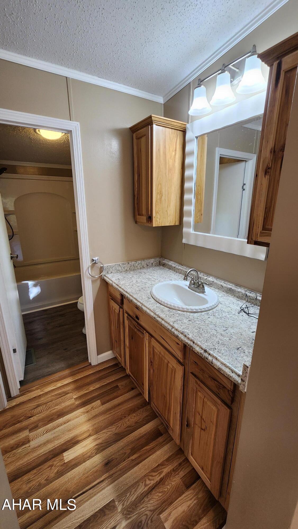 Glendale Yearound - Residential