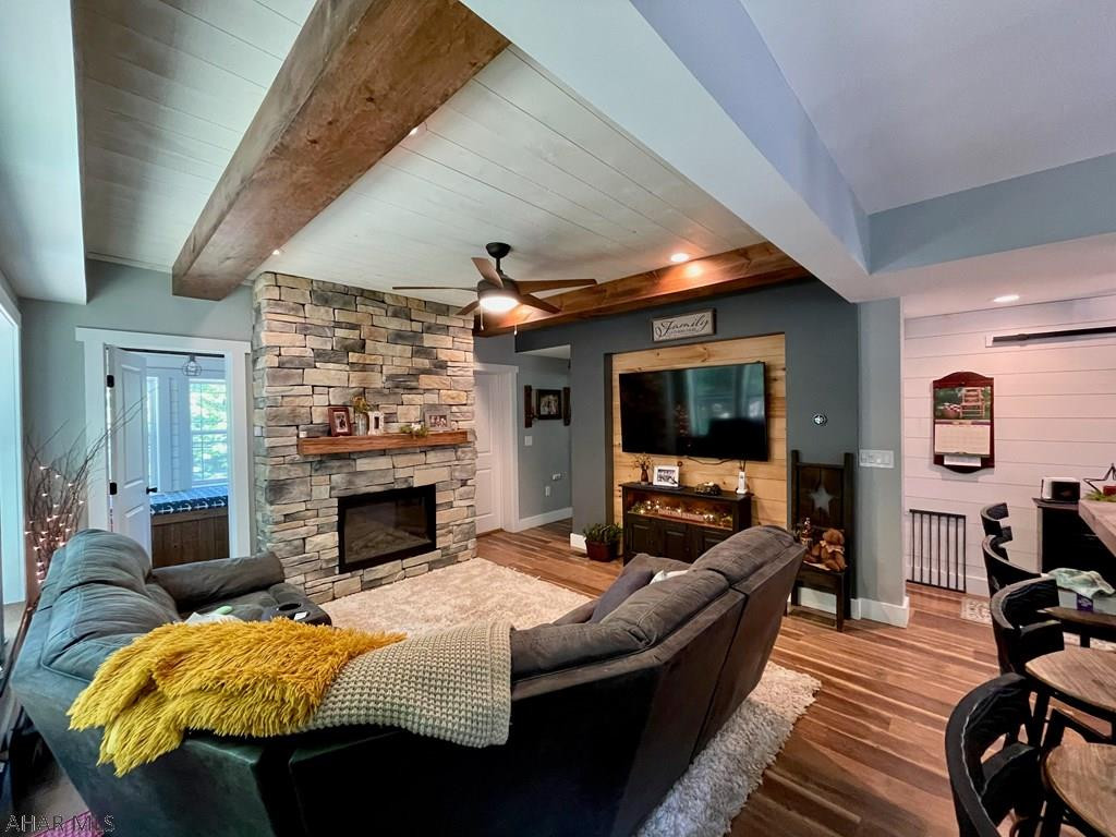 Glendale Yearound - Residential