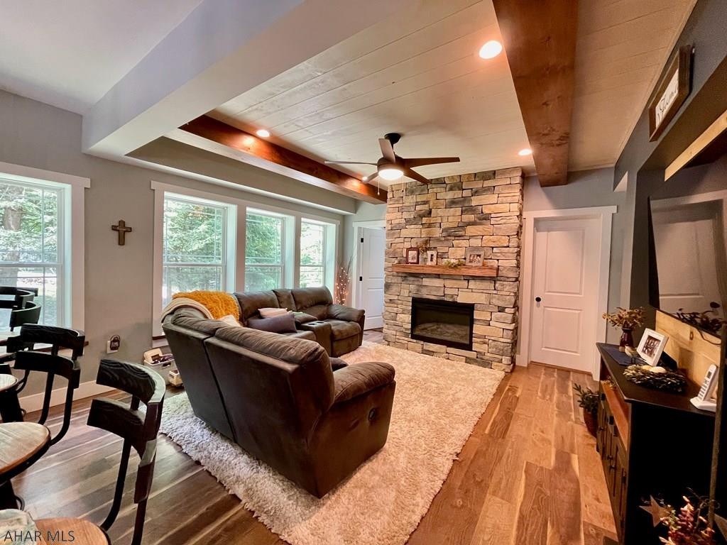 Glendale Yearound - Residential