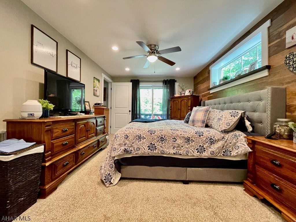 Glendale Yearound - Residential