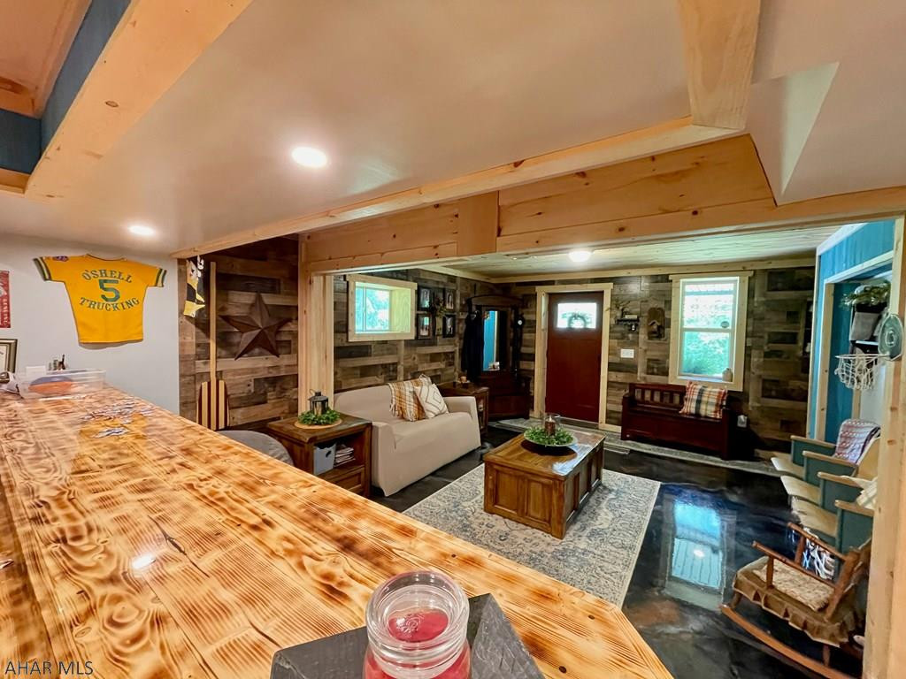 Glendale Yearound - Residential