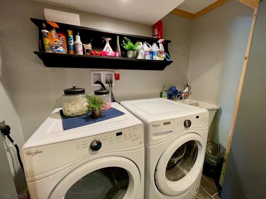 Glendale Yearound - Residential