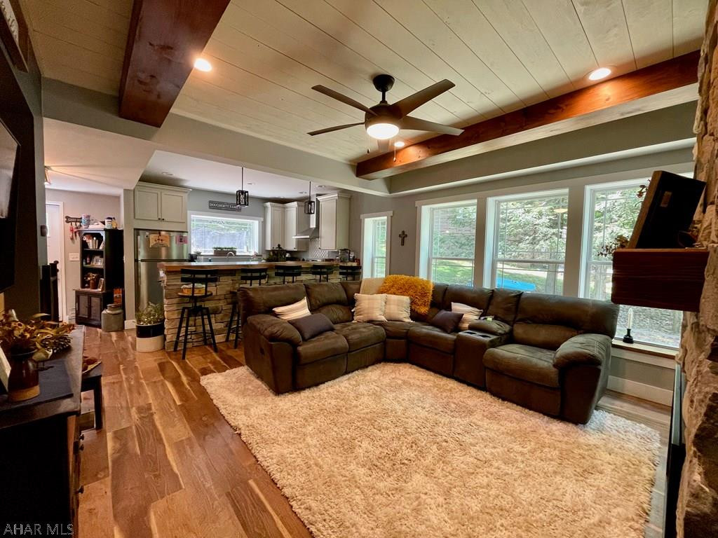 Glendale Yearound - Residential