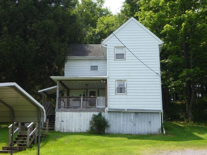 Bellwood living with lots of potential! Eat in area in the Kitchen, Mud room /first floor Laundry room. Newer furnace, electrical & well.