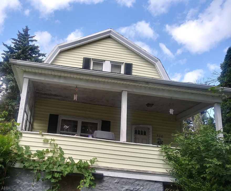 LOCATION, LOCATION, LOCATION.  Make this home your "fixer upper"!  This home is need of an extreme amount of TLC, but its location will make it all worth it.  Located in the east end section of Altoona on 4 city lots on corner and dead end street.  Take a look, make an offer, and turn this place into your Dream Home!!  It has 3 bedrooms, 1 bath, living room, dining room, and a large eat in kitchen.  PRICED TO SELL!!!