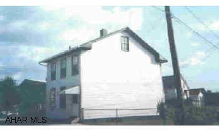 Property can only be shown Tuesdays & Saturdays after 3 p.m. Need one day notice. Call listing agnet D. Consiglio 944-6678. Property can only be shown Tuesdays & Saturdays after 3 p.m. Need one day notice. Call listing agnet D. Consiglio 944-6678.