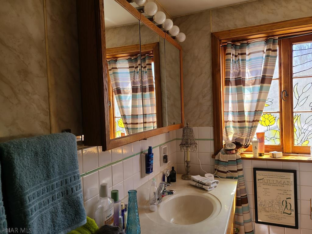 Sinking Valley - Residential