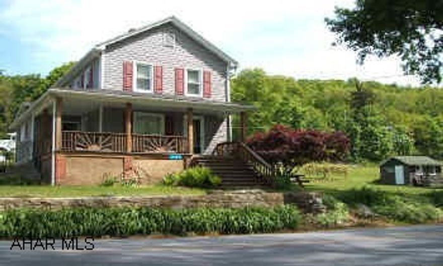 Beautiful country setting - 1.9 acres - Great Starter Home - Beautiful Landscaping. Beautiful country setting - 1.9 acres - Great Starter Home - Beautiful Landscaping.