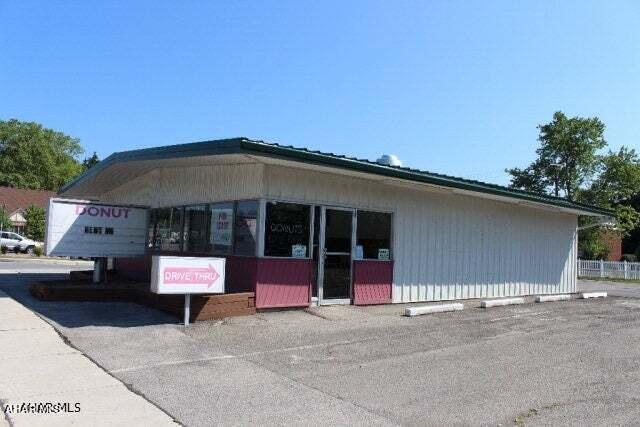 Llyswen - Commercial Lease