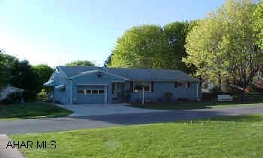 Nice Rancher in Highland Park area.  Corner lot, finished basement.  Great view.  Baker school. #J-764 Nice Rancher in Highland Park area.  Corner lot, finished basement.  Great view.  Baker school. #J-764