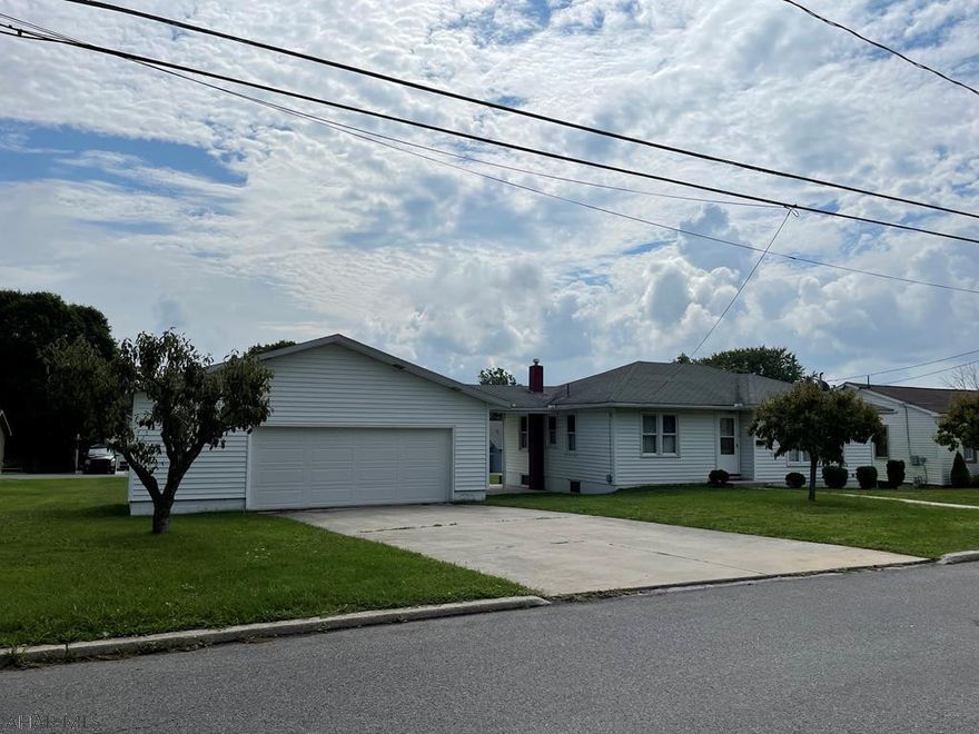 If you are looking for a ranch house on double flat lot, this one in Sankertown Borough might be the one for you.  This home has 3 bedrooms and 2 bathrooms. Kitchen has an area for a table and chairs, house has hardwood floors throughout. Bedrooms all have nice sized closets for storage. Newer furnace, brand new hot water heater. Oversized two car garage. Sewer lateral will be replaced before closing. Call today!